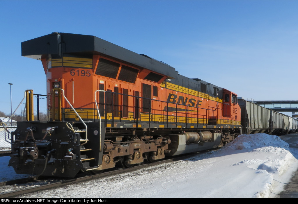 BNSF 6195 DPU